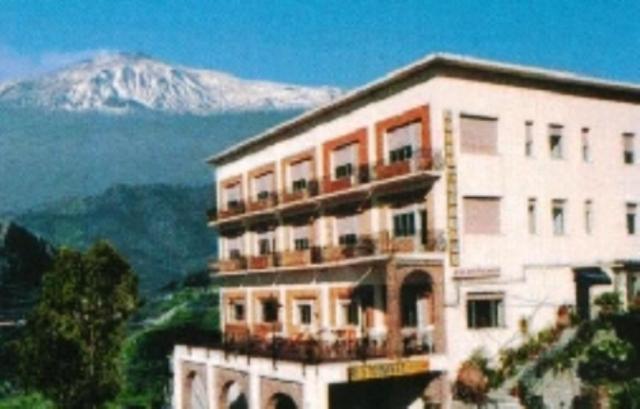 Hotel Panorama Di Sicilia Castelmola Buitenkant foto